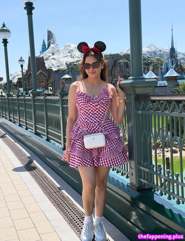 Aamna Sharif / aamnasharifofficial Naakte OnlyFans Foto #17