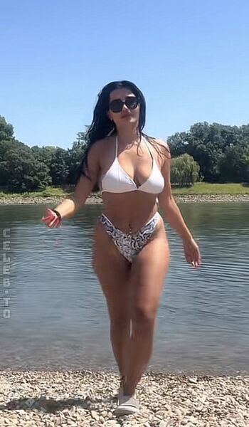 Adelina Hyseni