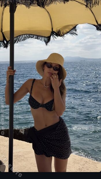 Full leaked Adorable caro private onlyfans photo