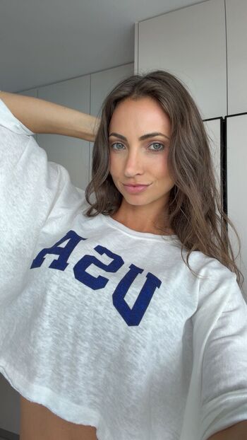 Full leaked Alannalouise private onlyfans photo