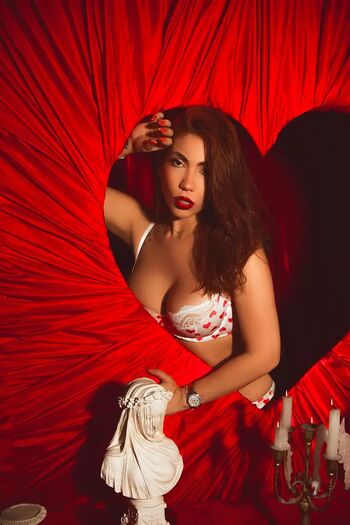 Full leaked Alessiadicarloo private onlyfans photo