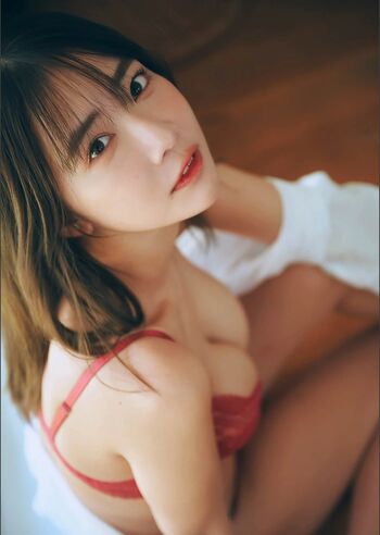 Amau Kisumi 天羽希純