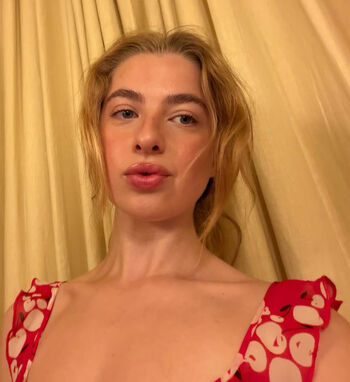 Full leaked Anais gallagher private onlyfans photo