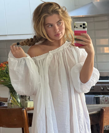Full leaked Anais gallagher private onlyfans photo