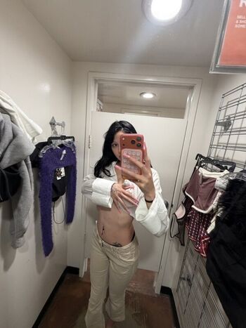 Full leaked Babymnm private onlyfans photo