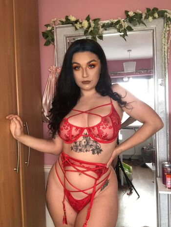 Full leaked Bigbootybitchx squirter private onlyfans photo