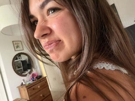 Full leaked Bighazeleyeddoe private onlyfans photo