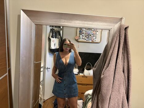 Full leaked Blahblahemily private onlyfans photo