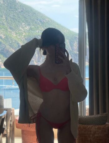 Full leaked Caitlinerinoneill  page private onlyfans photo