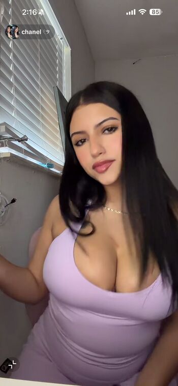 Full leaked Carelesschanell private onlyfans photo