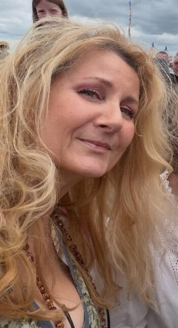 Corrinne Wicks