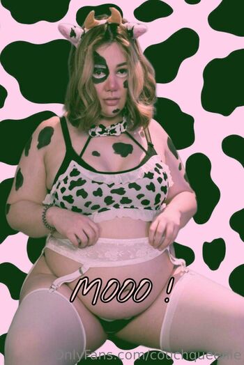 Full leaked Couchqueenie private onlyfans photo