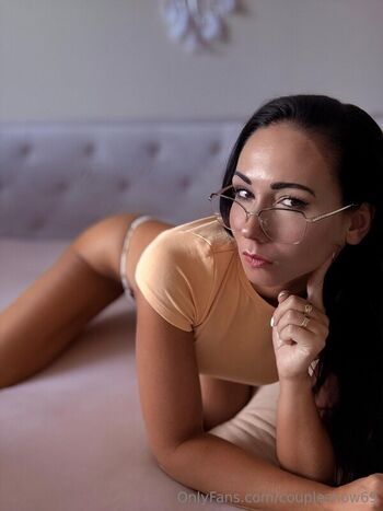 Full leaked Coupleshowfree private onlyfans photo