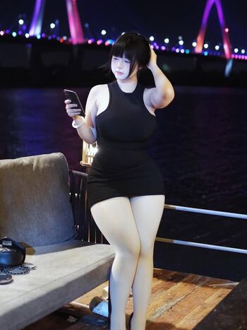 Full leaked Curvy goddesses page private onlyfans photo