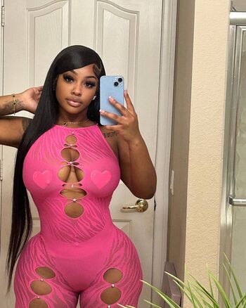 Full leaked Dabombbest mari private onlyfans photo