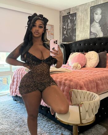 Full leaked Dabombbest mari private onlyfans photo