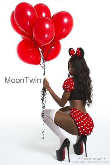 Full leaked Dulcemoonvip private onlyfans photo