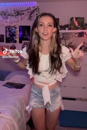 Full leaked Echochlo private onlyfans photo