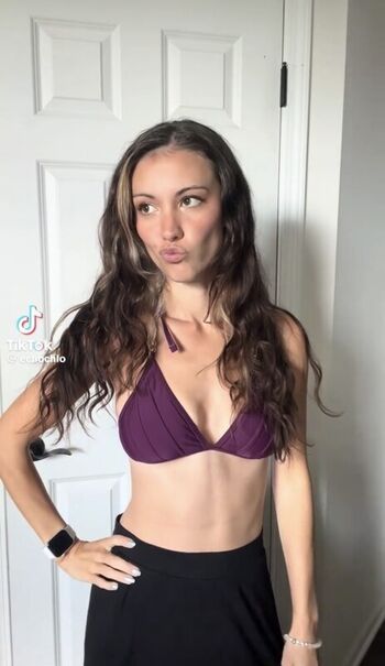 Full leaked Echochlo private onlyfans photo