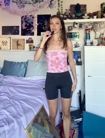 Full leaked Echochlo private onlyfans photo
