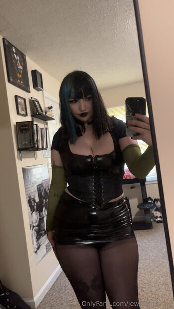 Full leaked Egirljewels page private onlyfans photo