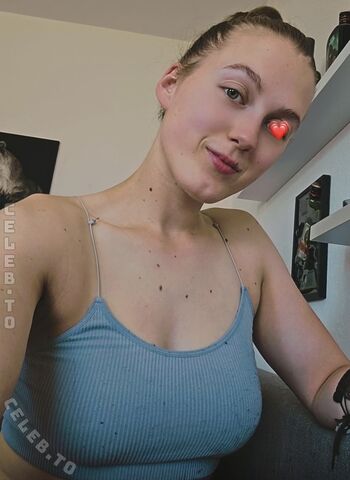 Full leaked Einfachnurchristiinaa private onlyfans photo