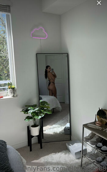 Full leaked Ellaaaaa private onlyfans photo
