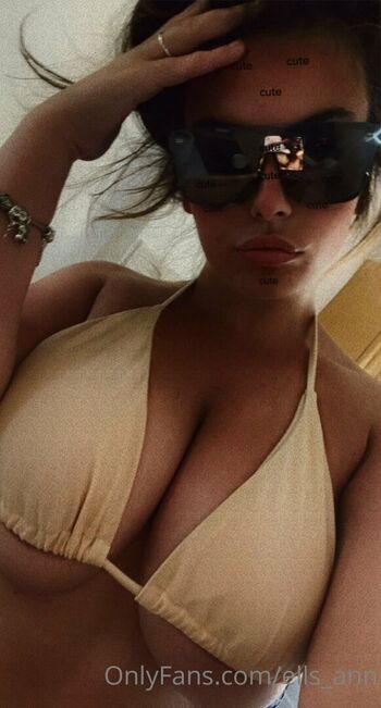 Full leaked Ells ann private onlyfans photo