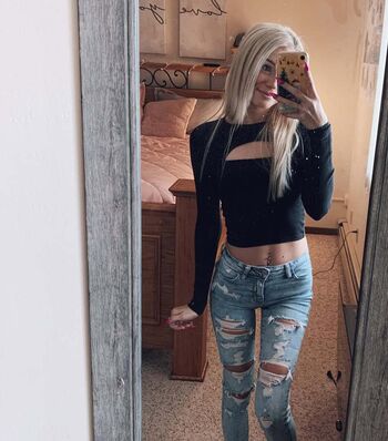 Full leaked Emilymichellejohnson page private onlyfans photo