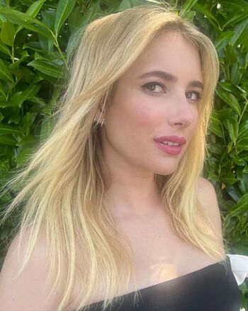 Full leaked Emma roberts  page private onlyfans photo