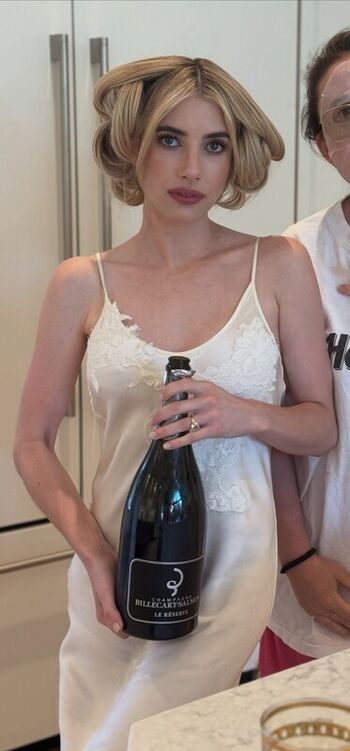 Full leaked Emma roberts private onlyfans photo
