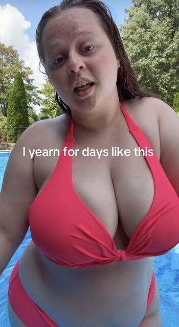 Full leaked Emmybear private onlyfans photo