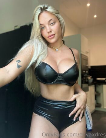 Full leaked Enyadres private onlyfans photo