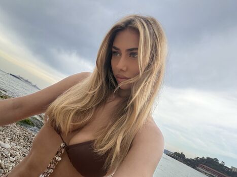 Full leaked Estelllexo private onlyfans photo
