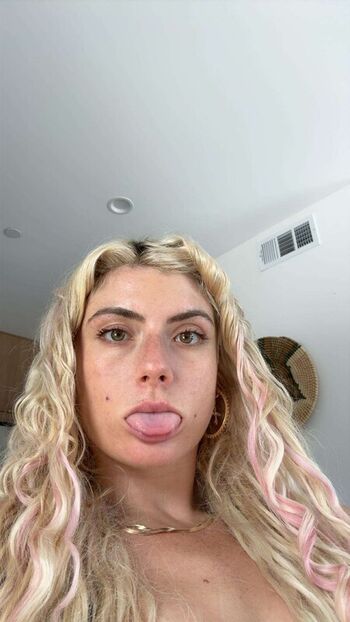 Full leaked Faith ordway page private onlyfans photo