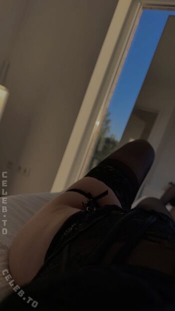 Full leaked Fayesxh private onlyfans photo