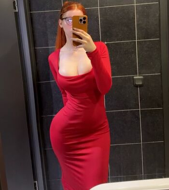 Full leaked Fraaoula private onlyfans photo