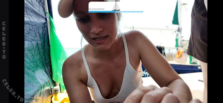 Full leaked Freiraumreh private onlyfans photo