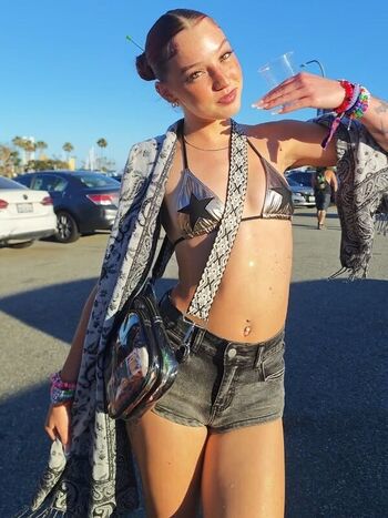Full leaked Gbawls private onlyfans photo