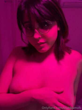 Full leaked Gothravensz private onlyfans photo