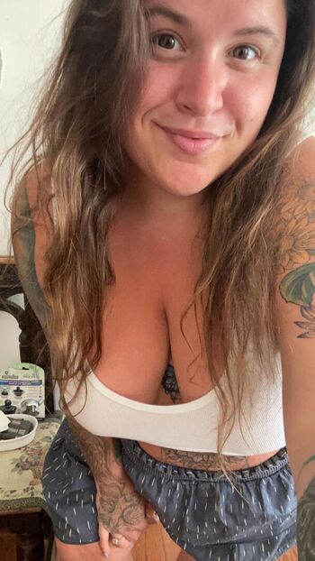 Full leaked Handfulheather private onlyfans photo