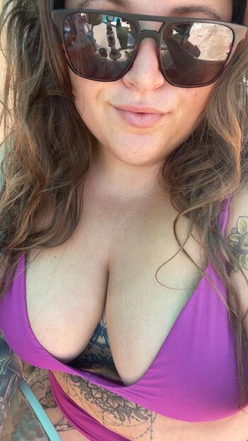 Full leaked Handfulheather private onlyfans photo