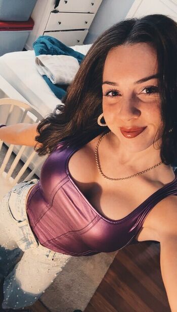 Full leaked Heatherlgrimes private onlyfans photo