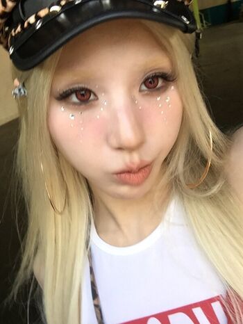 Full leaked Heejin page private onlyfans photo