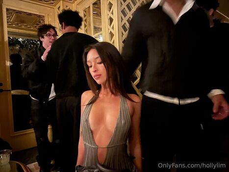 Full leaked Holly lim private onlyfans photo