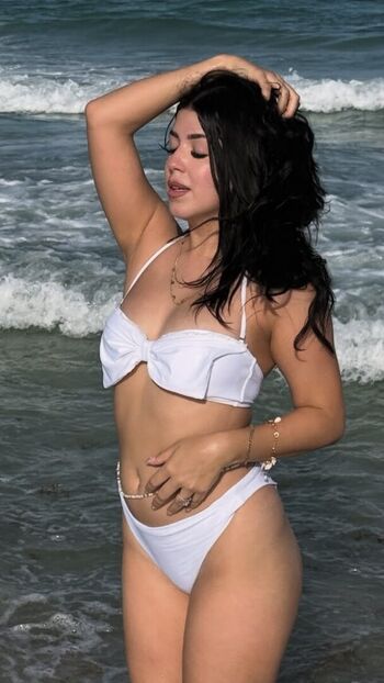 Full leaked Iamsofiabella private onlyfans photo