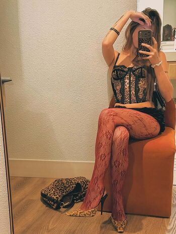 Full leaked Itsleahblack private onlyfans photo
