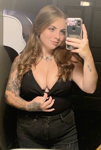 Full leaked Itsleviosa  page private onlyfans photo