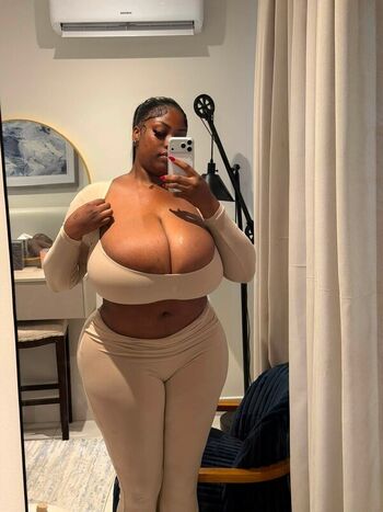 Full leaked Karachika private onlyfans photo