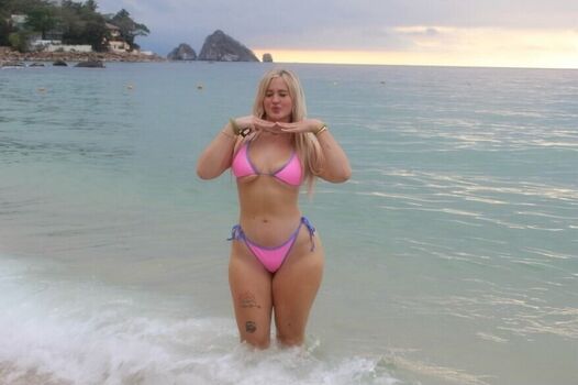 Full leaked Kayla rose private onlyfans photo